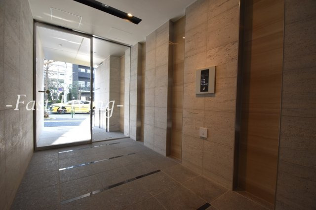 テ　レジャンデール護国寺WESTのロビー