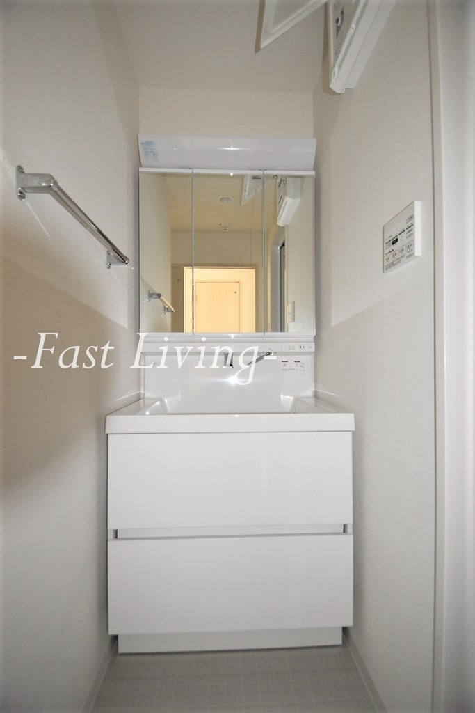 テ　レジャンデール護国寺WESTの洗面所