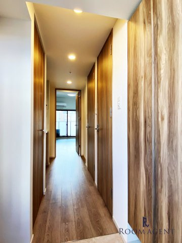 S-RESIDENCE浅間町駅前axial(アクシャル)の玄関