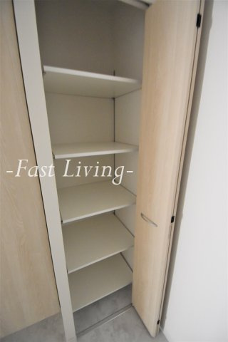 La Gracia 四谷の玄関