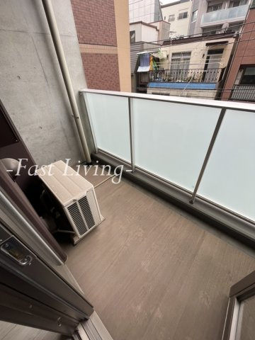 Avnir HONGOのバルコニー