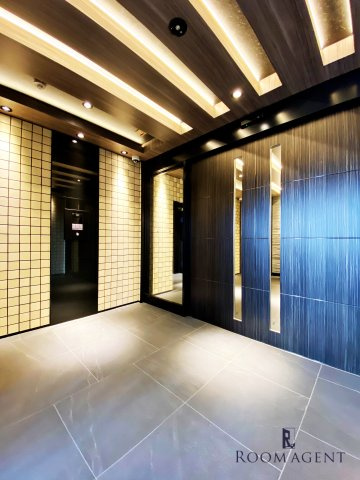 S-RESIDENCE浅間町駅前axial(アクシャル)のエントランス