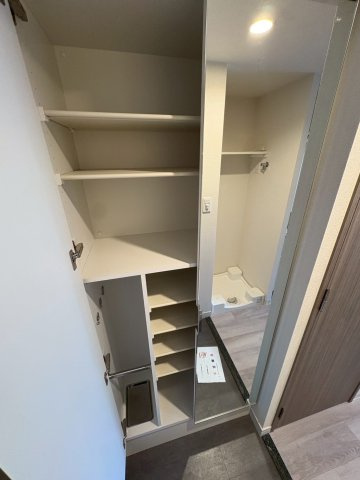 大阪市西区境川２丁目の賃貸マンションの収納