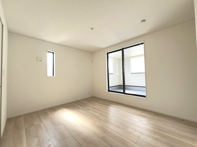 【寝室】 | 糟屋郡志免町東公園台1丁目第1　1号棟（全3棟）【仲介手数料無料・0円】 | 施工例。施工例は完成時と異なる場合があります。