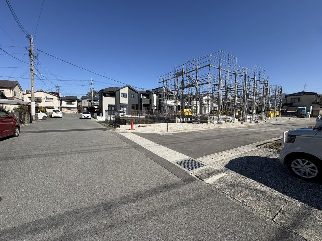 【その他】 | 糟屋郡志免町東公園台1丁目第1　1号棟（全3棟）【仲介手数料無料・0円】 | 現地写真。前面道路です。