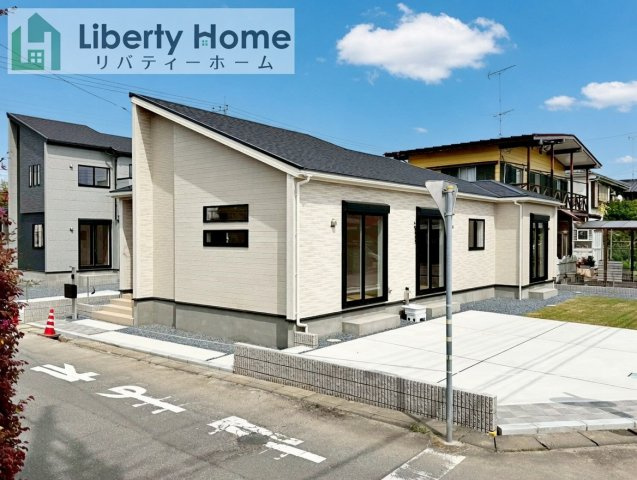 土浦市天川1丁目3期　新築戸建　2号棟の外観|ご予約をいただければ、『平日の空いた時間』『周辺物件まとめて見たい』『1件だけ見たい』ももちろん可能です♪
お気軽にお問合せください♪