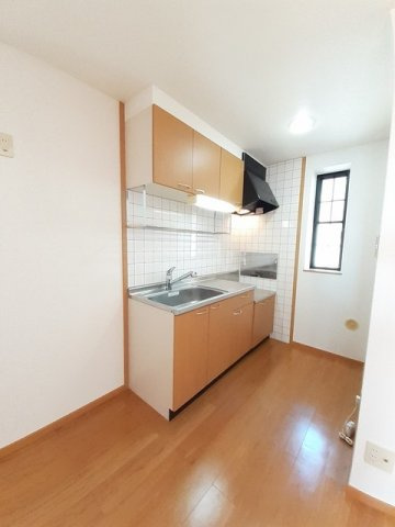 ハピネスヒルＡのキッチン|きれいなキッチンです