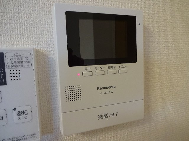 クラブハウスの内装|カメラ付インターホン