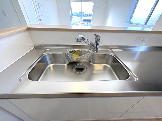 【キッチン】 | 糟屋郡志免町東公園台1丁目第1　2号棟（全3棟）【仲介手数料無料・0円】 | 現地写真。