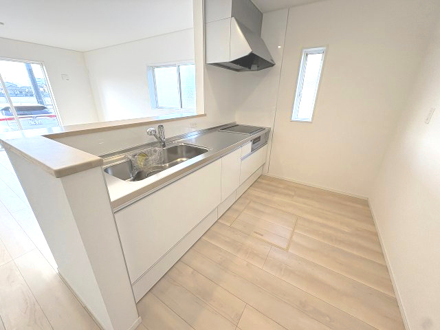 【キッチン】 | 糟屋郡志免町東公園台1丁目第1　2号棟（全3棟）【仲介手数料無料・0円】 | 施工例。施工例は完成時と異なる場合があります。