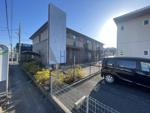 サンクス羽折の外観