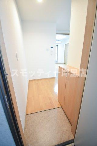Fメゾン北加賀屋II番館の玄関