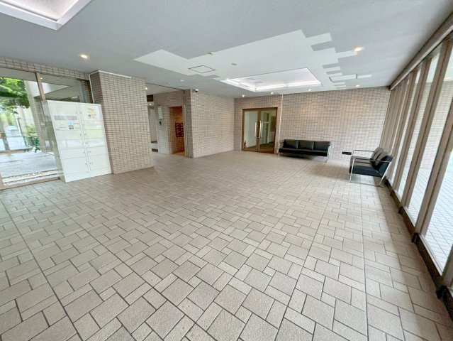 マインズ・コム神崎川のロビー