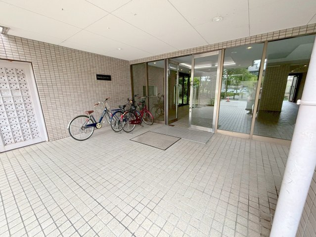 マインズ・コム神崎川のエントランス