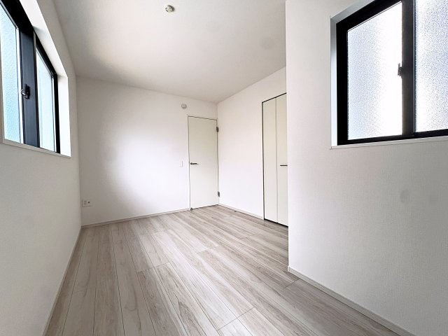 新築戸建・新築建売　郡山市富久山町9期　明健小・明健中の洋室|落ち着きのある空間で自分だけのプライベートな時間をお過ごしください！