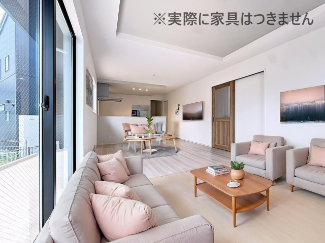 新築戸建・新築建売　郡山市富久山町9期　明健小・明健中の居間・リビング|画像はバーチャルホームステージングの加工による演出で、実際の家具は付きません。