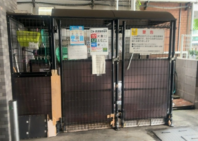 【設備】 | ライオンズマンション相模原第７ | 共有部分は、住民なら誰もが使える設備のこと。例えば駐車場やエレベーター、インターネット設備、セキュリティ設備などがあります。他にも、マンションの廊下・外部階段やエントランス・ゴミ置き場などがあります。