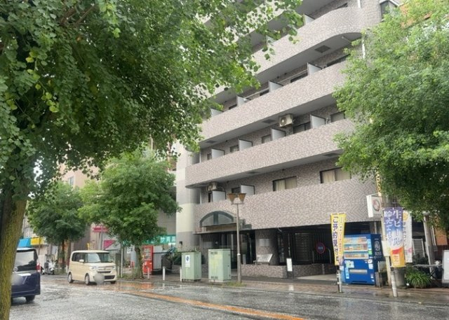 【外観】 | ライオンズマンション相模原第７ | 隣家の土地はどうなっているのか、生活利便施設が近くにあるのか、学校まで近いかなど、お客様のライフスタイルにあわせたイメージが重要です。また、近くにあると困る施設が近くにないかも確認するといいでしょう。