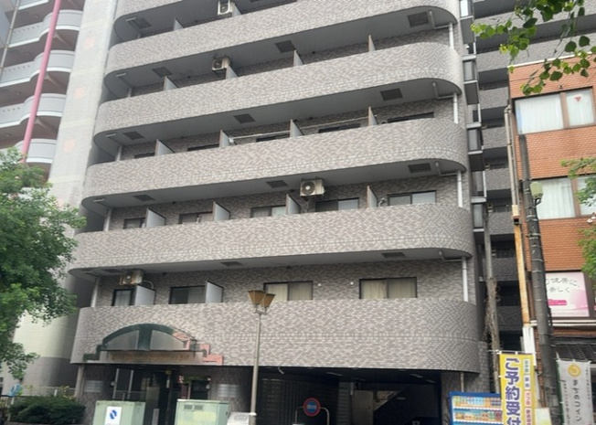 【外観】 | ライオンズマンション相模原第７ | 眺望の良さを楽しめるダイニングキッチンで家族団らんの時間を過ごしてはいかがでしょうか。バルコニーから見える景色を家族で眺める時間は、時間が経つのを忘れてしまいそうですね。是非、現地を見に行きましょう！