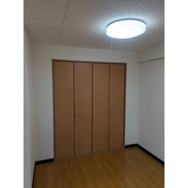 ダイソー１８号館（旧ビル名：第１ムツミビル）の収納