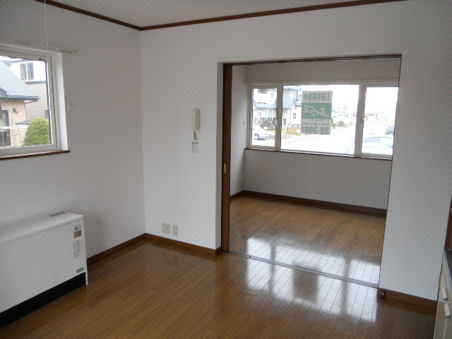 丸松マンションＣの居間・リビング