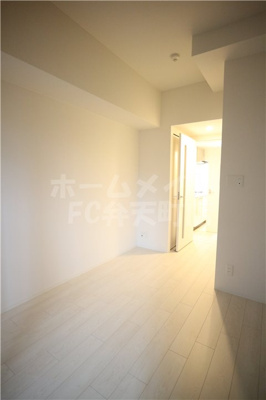 【居間・リビング】 | エスリード弁天町ポートヴィラ | 居間です