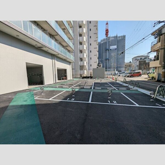 【駐車場】