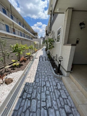 【エントランス】 | リアーレ丑寅