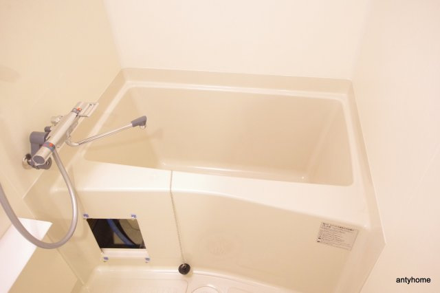 プレサンス福島ミッドエル　仲介手数料無料の浴室