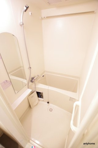 プレサンス福島ミッドエル　仲介手数料無料の浴室