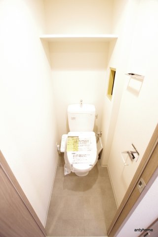 プレサンス福島ミッドエル　仲介手数料無料のトイレ