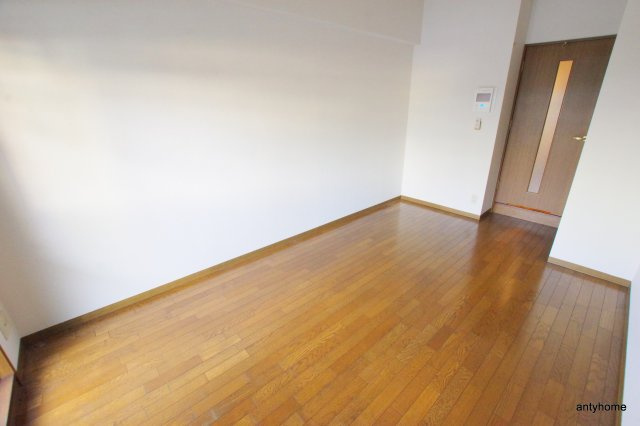 エスリード本町　仲介手数料無料の洋室