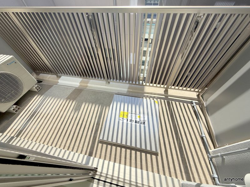 アーバネックス堺筋本町　仲介手数料無料のバルコニー