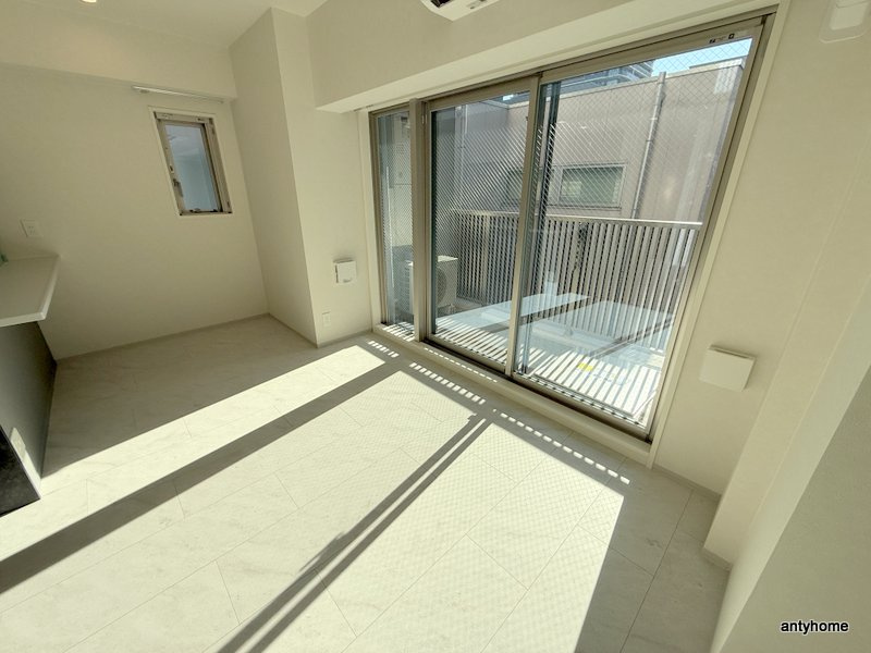 アーバネックス堺筋本町　仲介手数料無料の居間・リビング