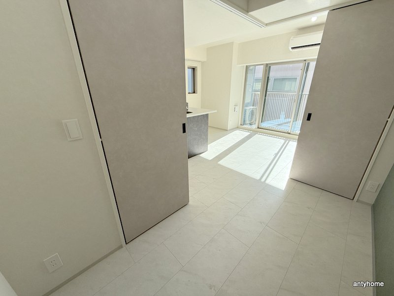 アーバネックス堺筋本町　仲介手数料無料の洋室