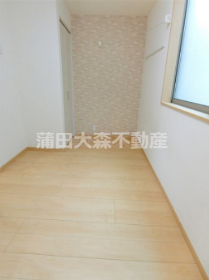 OJ HILLS FIRSTの居間・リビング|洋室