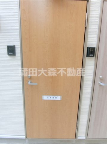 OJ HILLS FIRSTの玄関