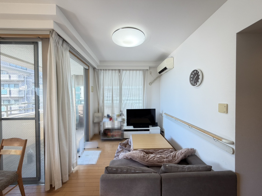 プレステージ新神戸サザンプレイスの居間・リビング