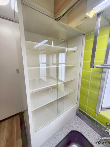 エレガンス5　仲介手数料無料の収納