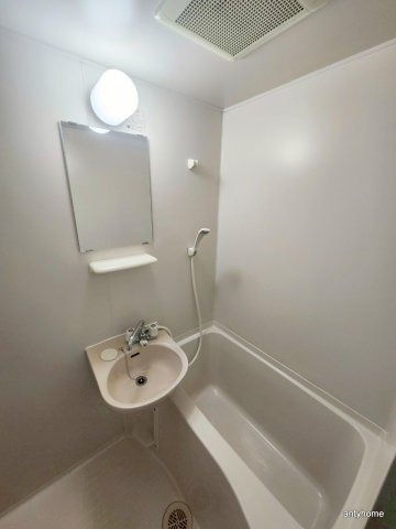 エレガンス5　仲介手数料無料の浴室