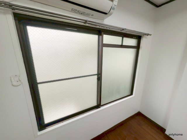 エレガンス5　仲介手数料無料のバルコニー
