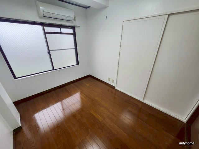 エレガンス5　仲介手数料無料の寝室