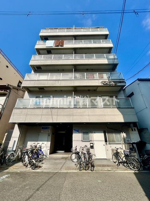 ラビアンローズの外観
