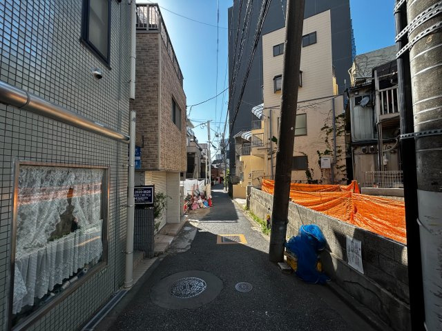 【TOKYO BASE】文京区大塚5丁目　建築条件無し売地の前面道路含む現地写真|2026.04.12撮影

現地ご見学希望・資料請求などお気軽にお問い合わせ下さい！
03-5990-5201