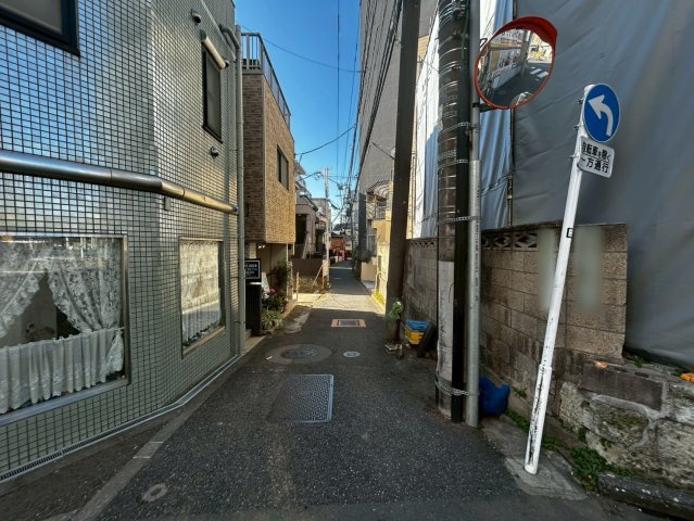 【TOKYO BASE】文京区大塚5丁目　建築条件無し売地の前面道路含む現地写真|2026.01.16撮影

現地ご見学希望・資料請求などお気軽にお問い合わせ下さい！
03-5990-5201