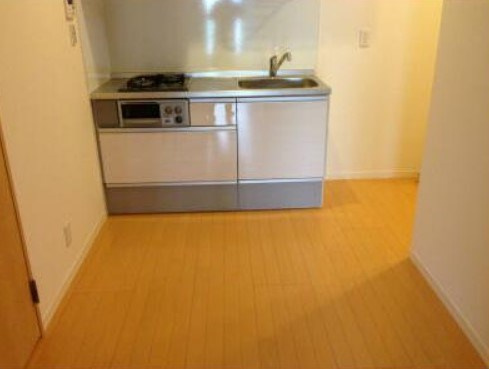 中野区本町３丁目の賃貸マンションの居間・リビング