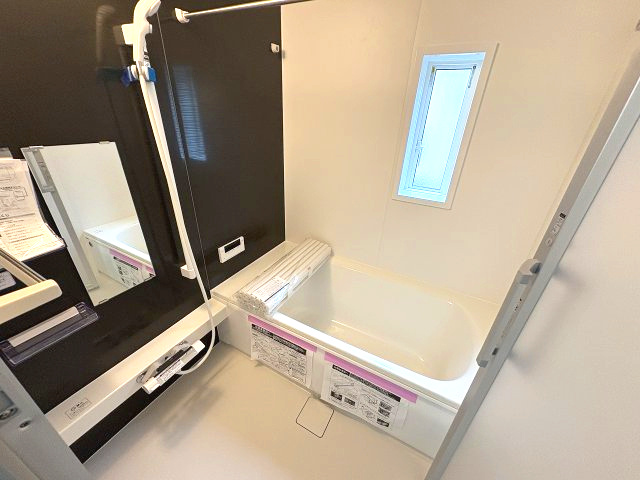 【内装】 | 糟屋郡須恵町植木第8　2号棟（全2棟）【仲介手数料無料・0円】 | 施工例。浴室です。施工例は完成時と異なる場合があります。
