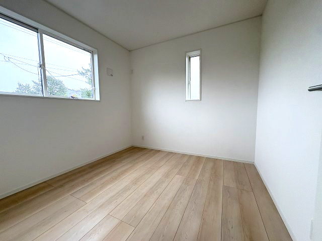 【子供部屋】 | 糟屋郡須恵町植木第8　2号棟（全2棟）【仲介手数料無料・0円】 | 施工例。施工例は完成時と異なる場合があります。
