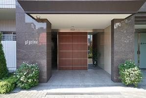 グリシーヌのエントランス