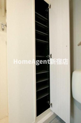 【玄関】 | ソラリエ大泉学園 | 同仕様写真
インターネット無料